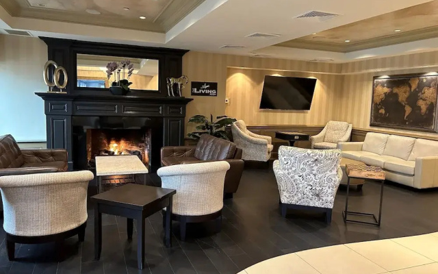 photo 3 of American Hotel