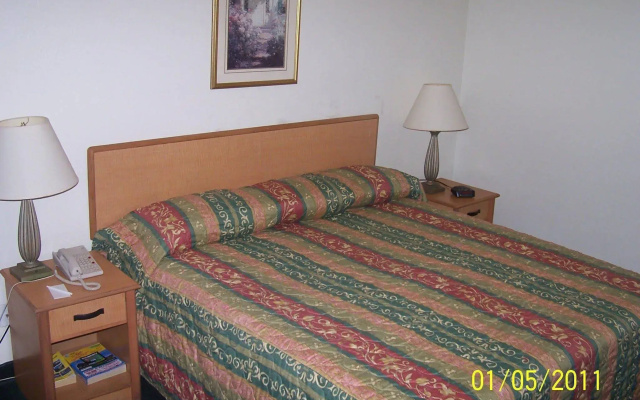 photo 3 of American Inn & Suites