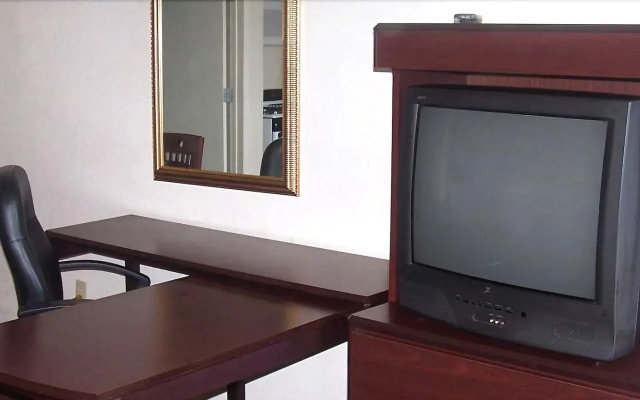 photo 5 of American Inn & Suites