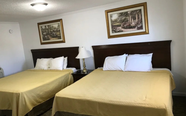 photo 2 of American Inn