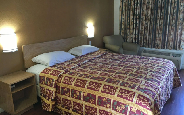 photo 4 of American Inn Ontario