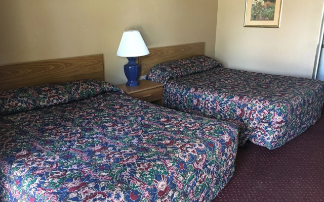 photo 4 of American Inn Council Bluffs