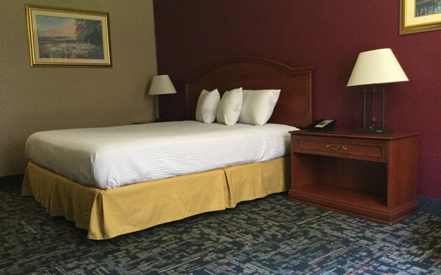 photo 4 of American Inn North Kansas City