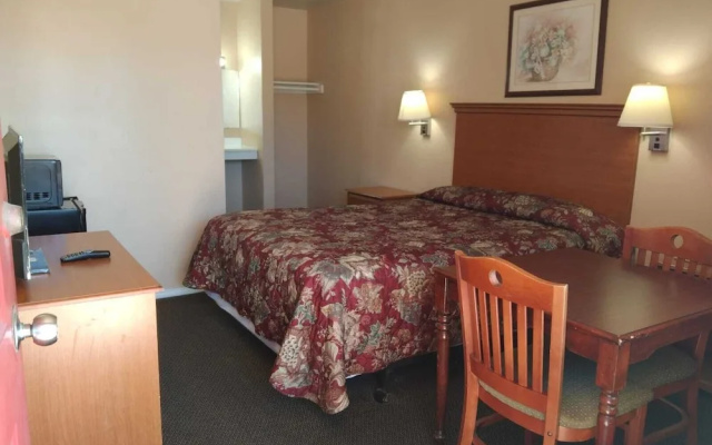 photo 3 of American Motel