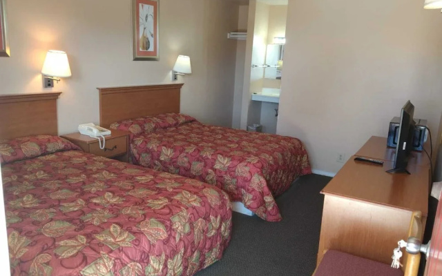 photo 4 of American Motel