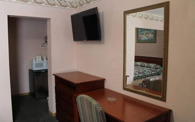 photo 5 of American Motor Inn