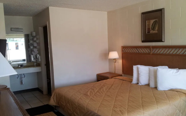 photo 4 of American Quality Lodge Panama City