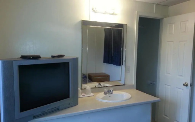 photo 4 of Americana Motel