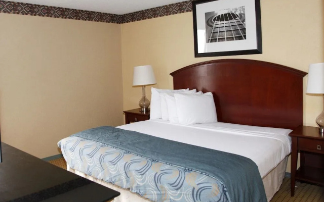 photo 2 of America's Airport Inn & Suites