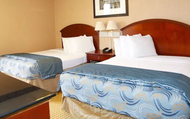 photo 4 of America's Airport Inn & Suites