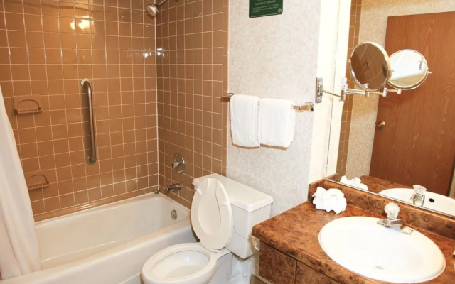 photo 5 of America's Airport Inn & Suites