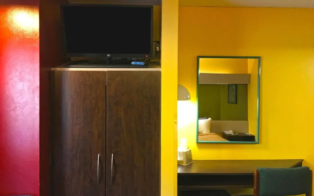 photo 4 of America's Inn - Birmingham