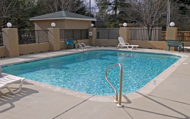 photo 5 of Americas Best Inn & Suites - Decatur