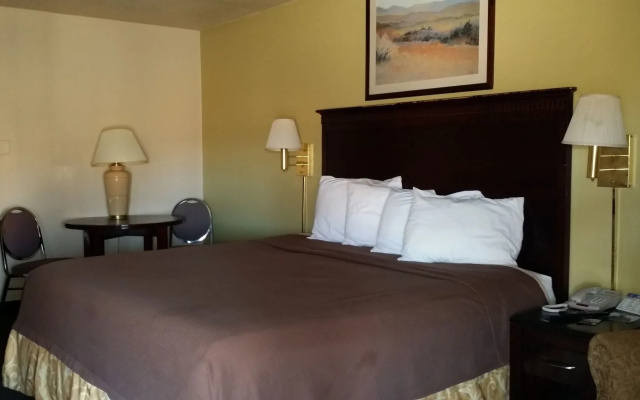 photo 4 of R Nite Star Hotel