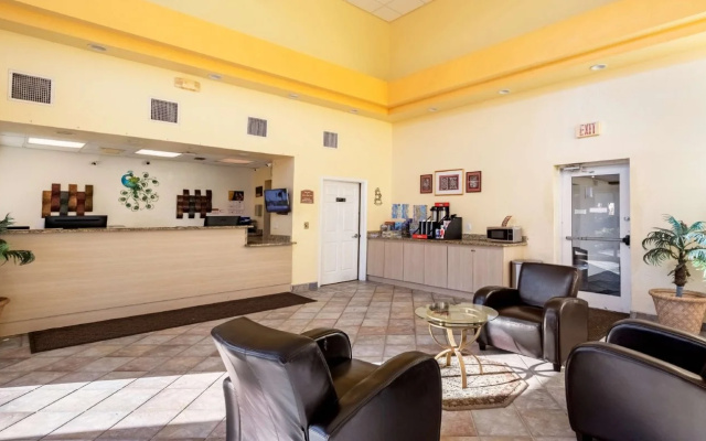 photo 2 of Clearwater Hotel