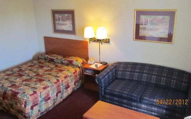 photo 2 of Travelers Lodge & Suites