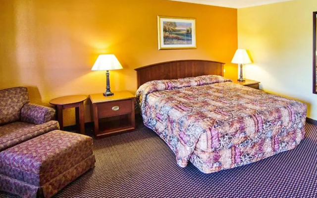 photo 3 of America's Best Inn - Jacksonville