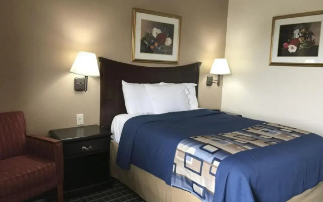 photo 3 of Americas Best Inns Mt  Vernon