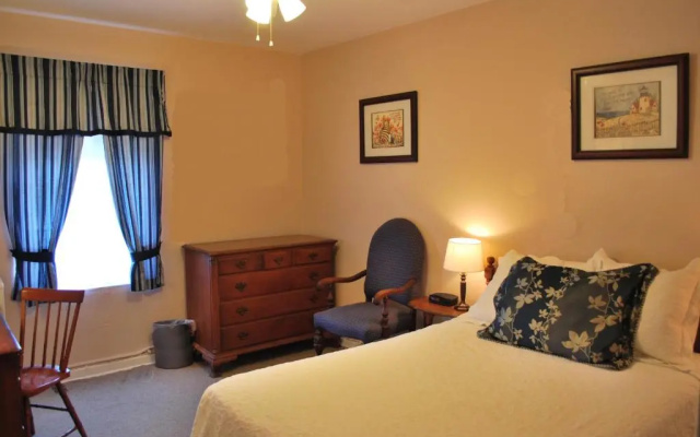 photo 4 of The Inn on Third