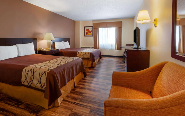 photo 4 of Travelodge by Wyndham Cleveland Airport