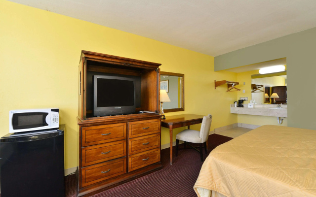 photo 5 of Americas Best Value Inn Cocoa Port Canaveral