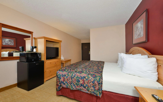 photo 5 of Americas Best Value Inn Decatur, IL