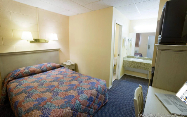 photo 5 of Americas Best Value Inn San Antonio Lackland AFB