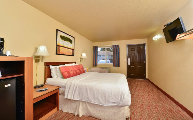 photo 3 of Americas Best Value Inn Lakewood Tacoma S