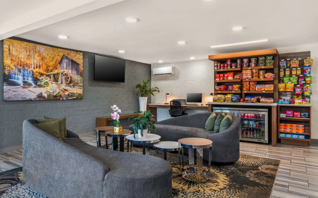 photo 2 of Best Western Atlanta-Marietta Ballpark Hotel