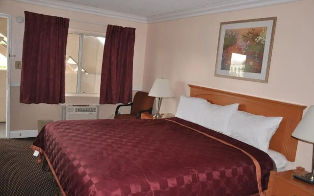 photo 5 of Econo Lodge Oakland Lake Merritt Area