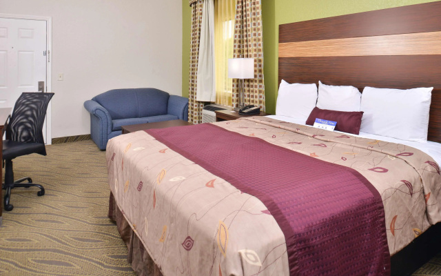 photo 3 of Americas Best Value Inn & Suites Houston Downtown