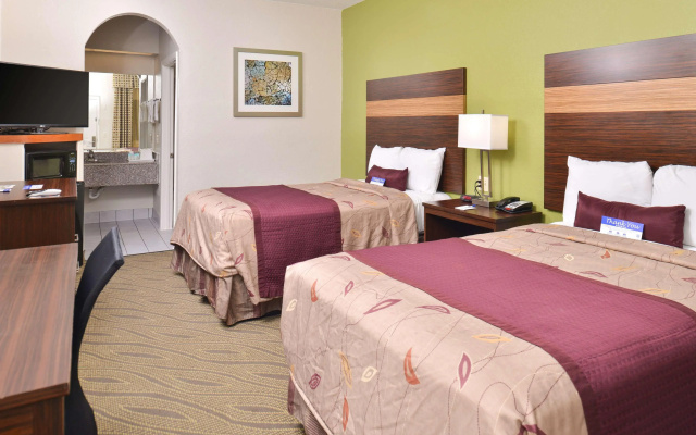 photo 5 of Americas Best Value Inn & Suites Houston Downtown