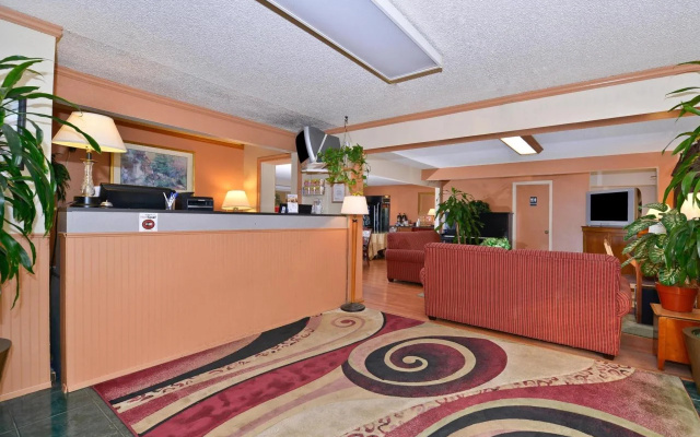 photo 2 of Interurban Suites Hotel, a Dazzler Select by Wyndham