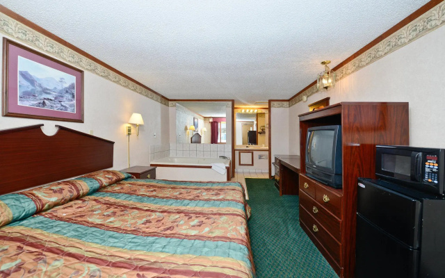 photo 2 of Americas Best Value Inn & Suites Warren Detroit
