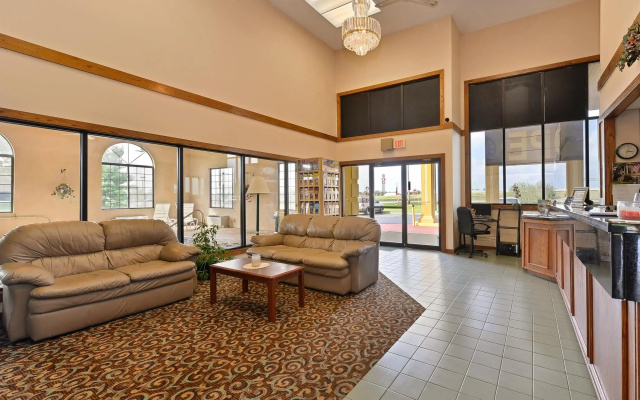photo 3 of Quality Inn & Suites Mount Vernon