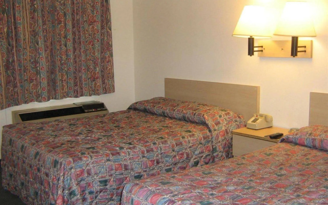 photo 2 of 圣路易斯美洲佳值套房酒店(Americas Best Value Inn and Suites St. Louis)