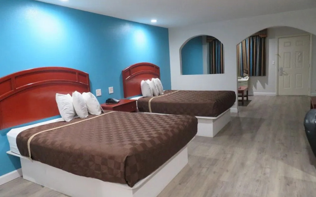 photo 2 of Motel 6 Houston, TX – I-10 West