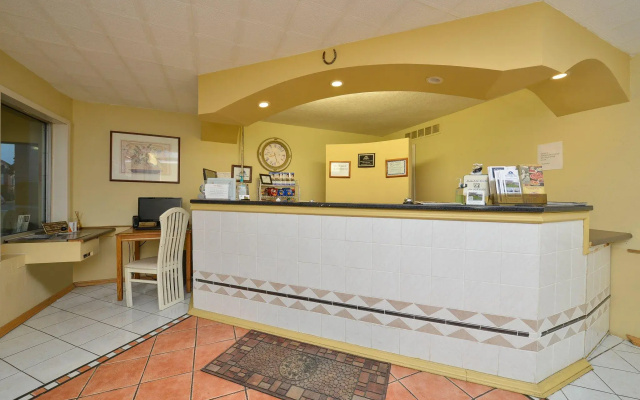 photo 2 of Americas Best Value Inn & Suites Williamstown
