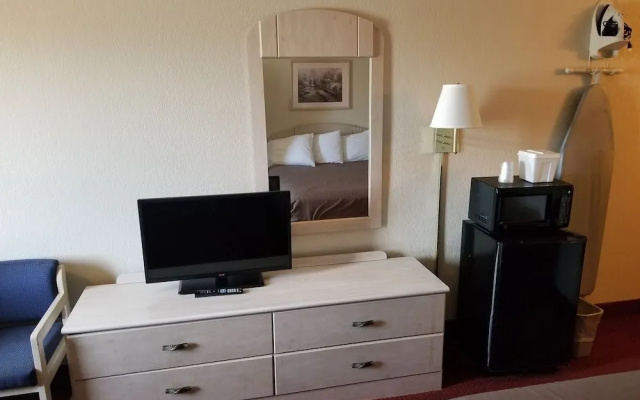 photo 4 of Americas Best Value Inn Leavenworth