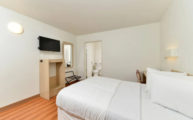 photo 4 of Americas Best Value Inn- Anderson