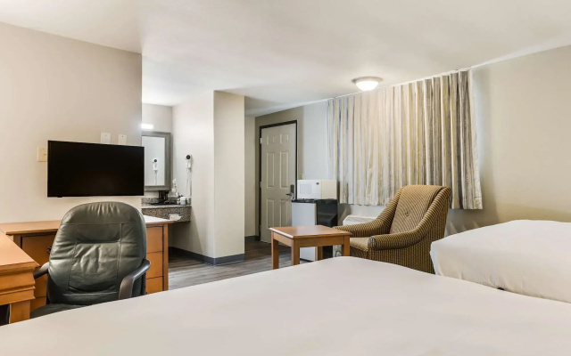 photo 5 of Americas Best Value Inn Lebanon, MO