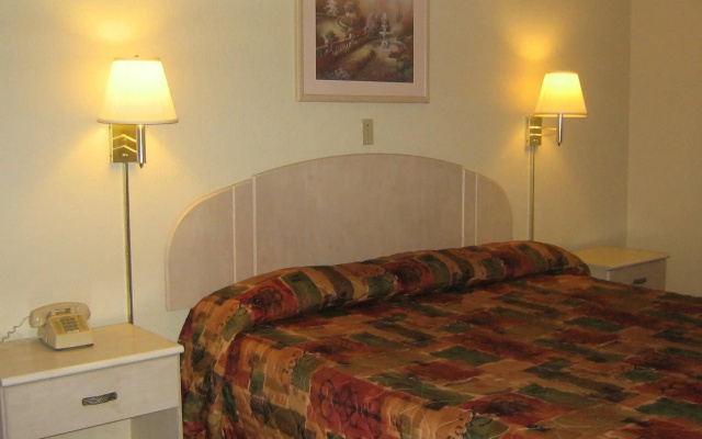 photo 4 of Americas Stay Inn