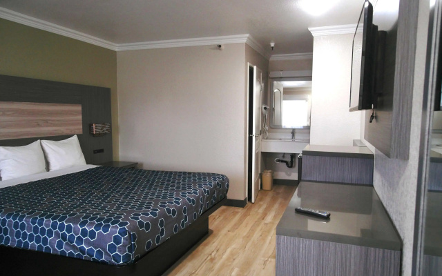 photo 4 of Americas Best Value Inn Rialto