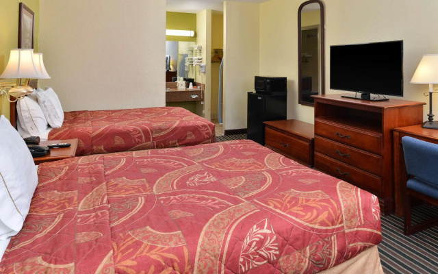 photo 4 of Americas Best Value Inn Dayton