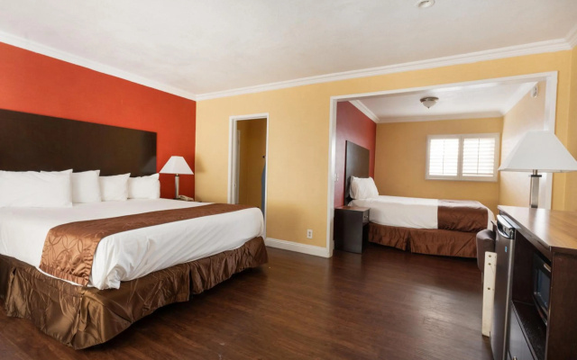 photo 4 of Americas Best Value Inn & Suites Anaheim Convention Center