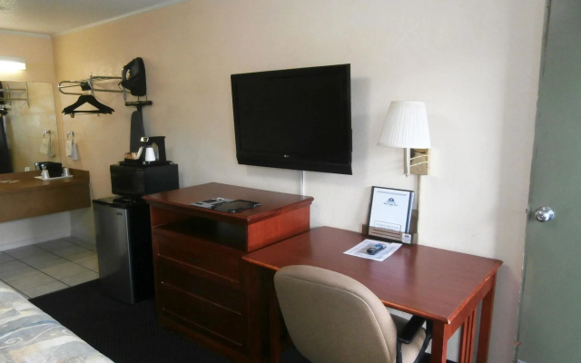 photo 4 of Americas Best Value Inn St. George, SC