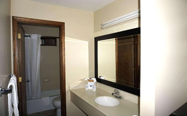 photo 5 of Travelodge by Wyndham Concord
