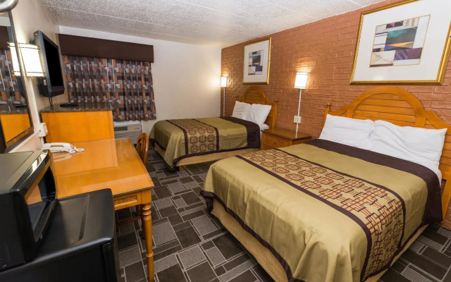 photo 4 of Cambridge Inn