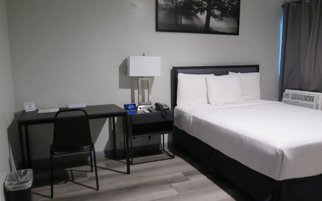 photo 5 of DTLA Hotel