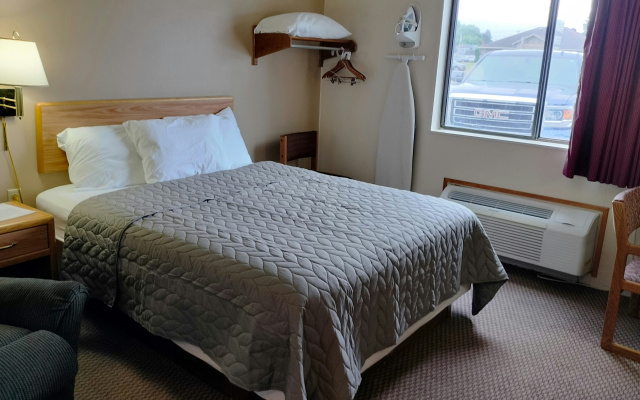 photo 2 of Magnuson Hotel Ironwood